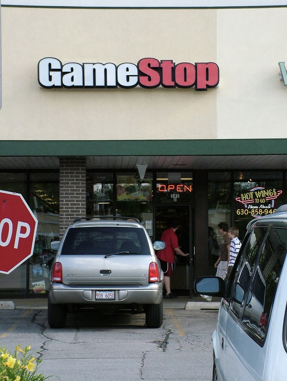 GameStop retail store location