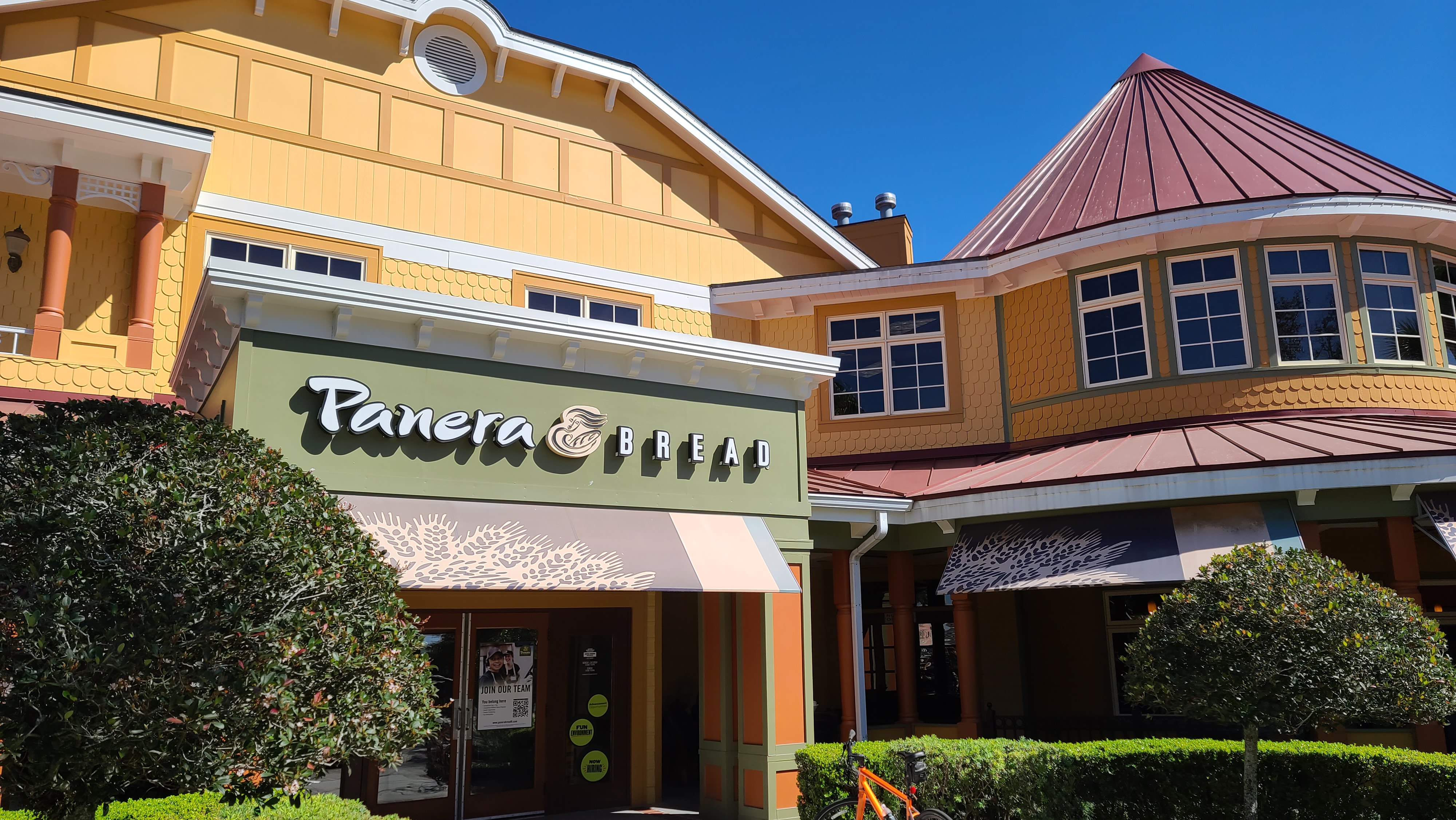 Panera Bread bakery-cafe restaurant location